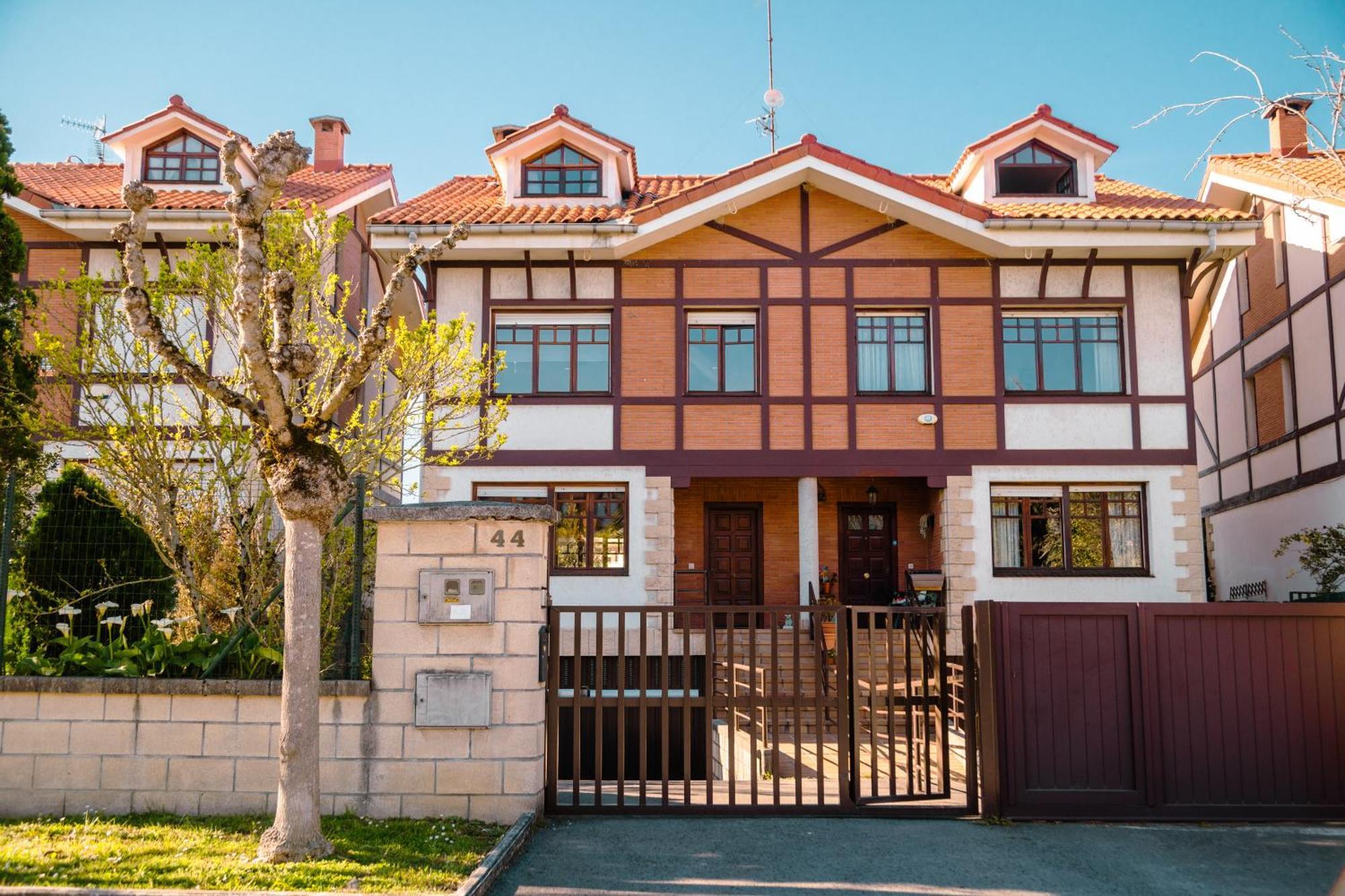 Chalet Bilbao-Aeropuerto Sondika Екстер'єр фото